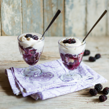 A carefree festive season with Poetry & The Food Fox: Berry Trifle